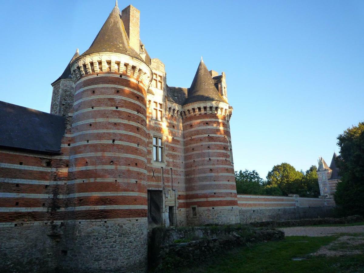 Logis De La Helberdiere Cossé-en-Champagne Kültér fotó