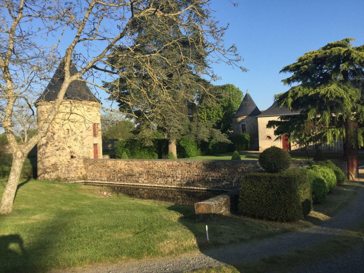 Logis De La Helberdiere Cossé-en-Champagne Kültér fotó